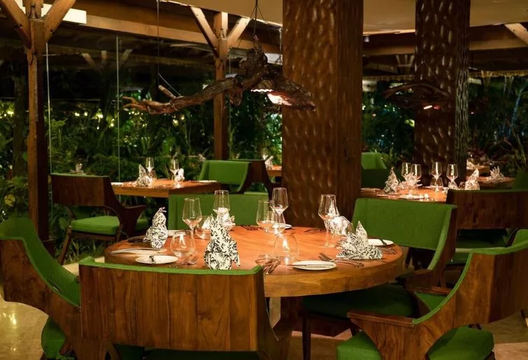 fine dining bali-mozaic restaurant ubud bali